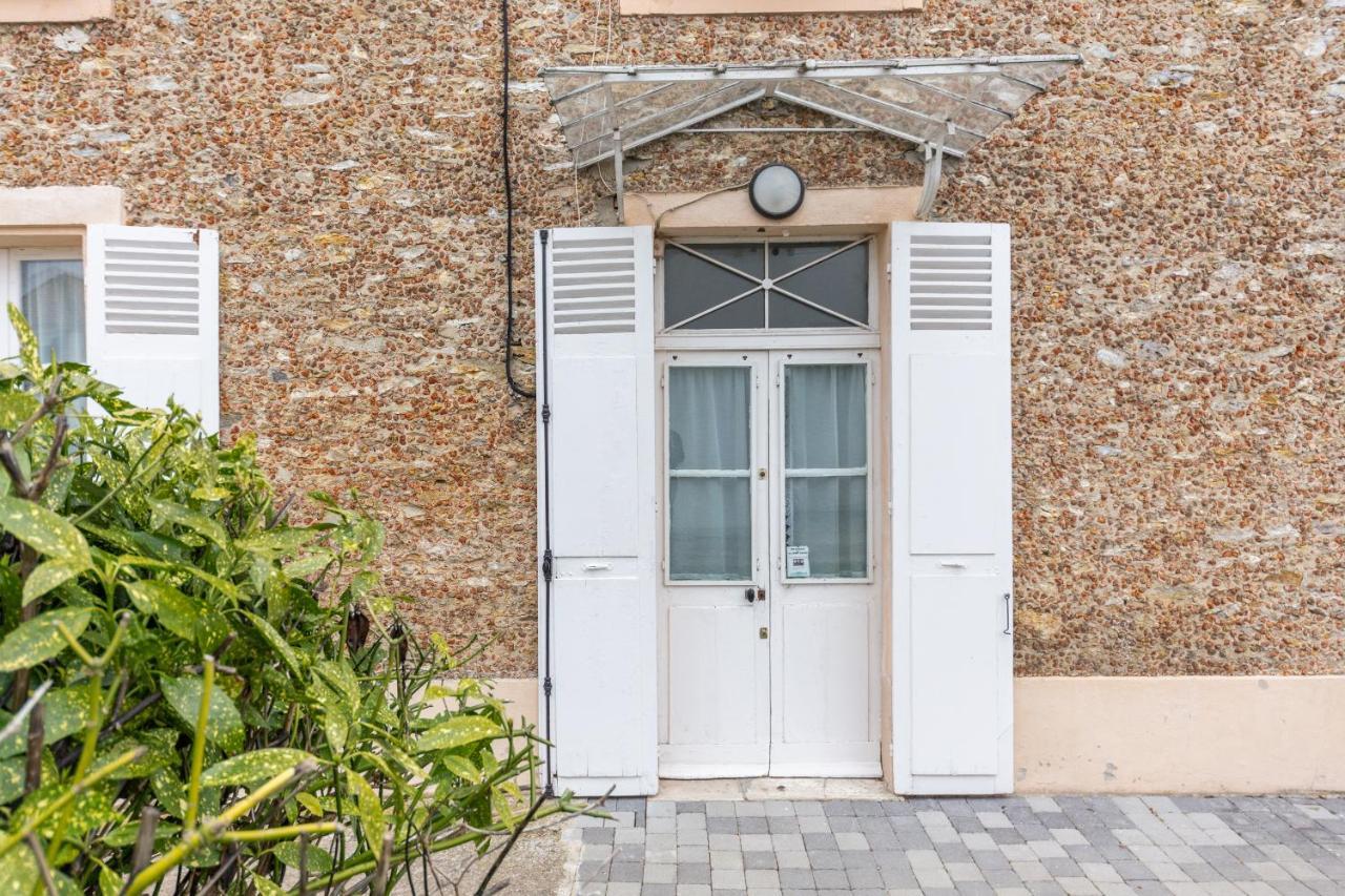 Paris A La Campagne-Parking Gratuit-Proche Versailles La Queue-les-Yvelines Екстер'єр фото